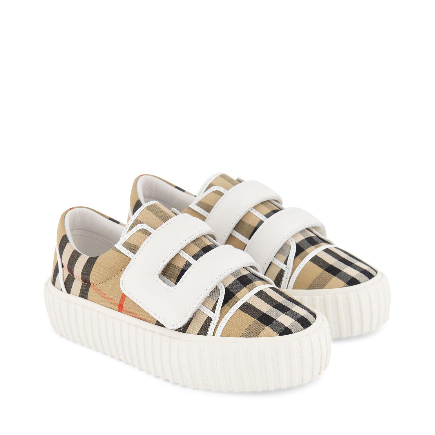Shop Burberry Sneakers Check In Bianco